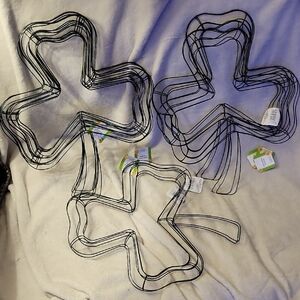 Bundle of 8 Shamrock Wreath Frames. Boston Parties, birthdays, Holidays.st.pat